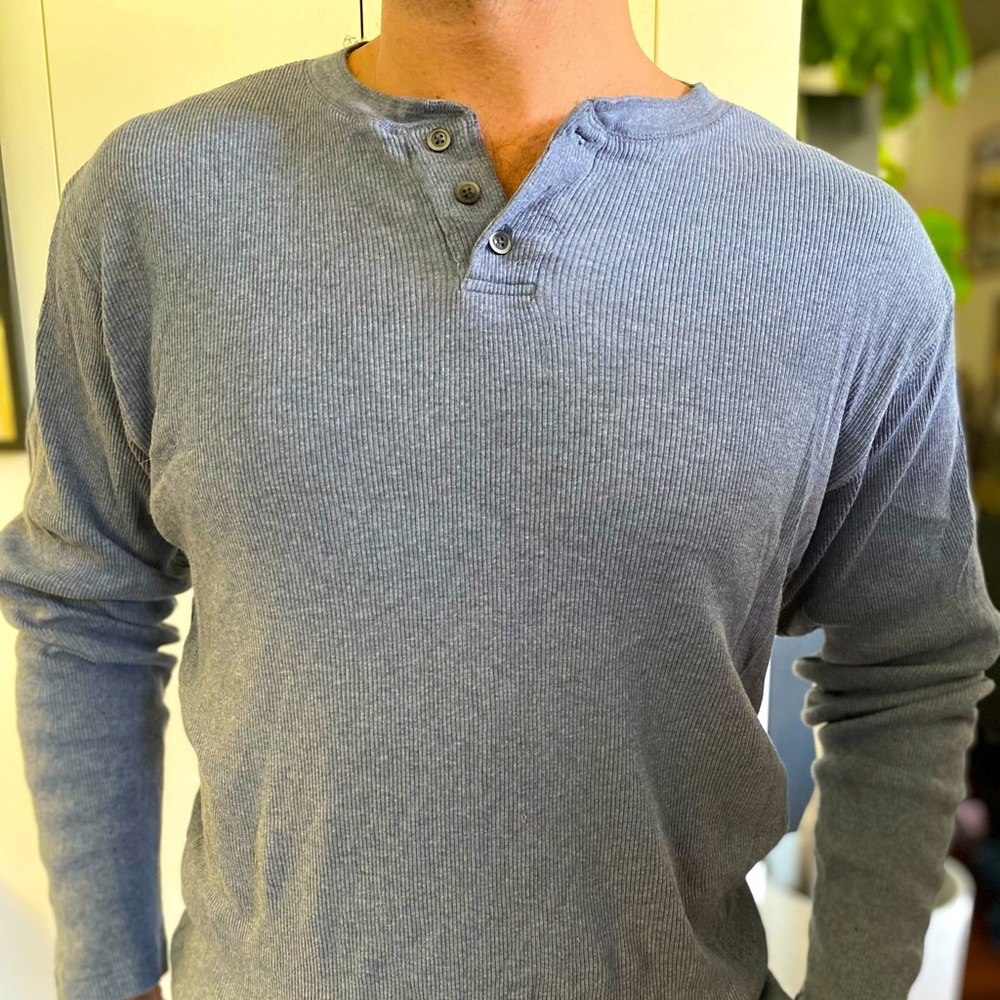 Banana Republic, long sleeve T-shirt. Super comfy. 100% Cotton. Sz:XL - Picture 2 of 5